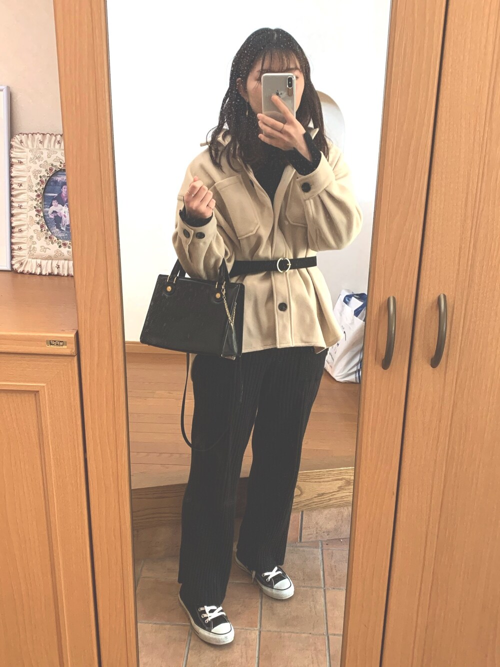 「大人カジュアル、春、春コーデ、プチプラコーデ、休日スタイル、ブラック、パンツスタイル、プチプラ、シンプル、シンプルコーデ」｜「GUのアイテム（ニット/セーター、ブラック系）」を使った、m.さん（レディース・165cm）の春コーディネートの1枚目の写真