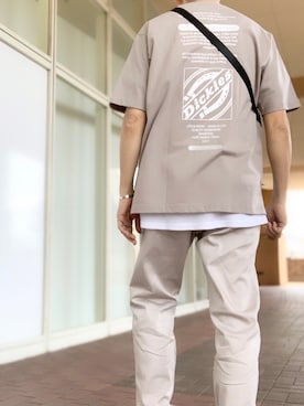 「ベージュコーデ」｜tak mikさん（メンズ・173cm・40代）の春コーディネート