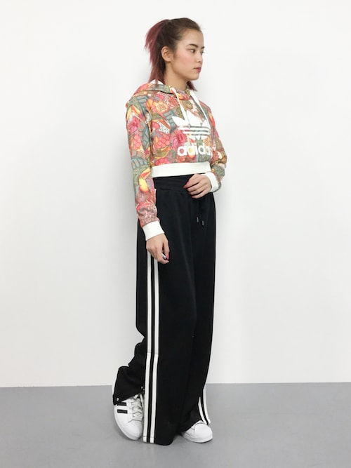 アディダス 大きいサイズ パーカー ジャージ 花柄 トレーナー 紫陽花 アジサイ 希少サイズ】adidas アディダス フラワーアート 花柄 総柄