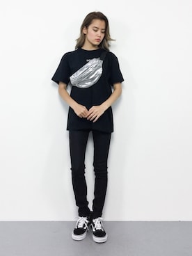 「アイテム（ボディバッグ/ウエストポーチ、シルバー系）」を使った、NOZOMI🌹さん（レディース・158cm）の夏コーディネート