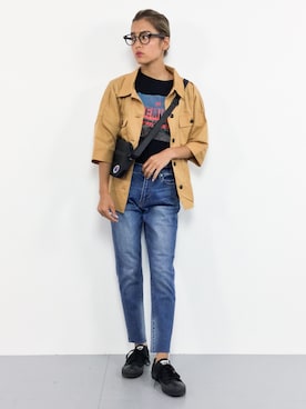 「Tシャツ」｜「アイテム（トップス、ゴールド系）」を使った、NOZOMI🌹さん（レディース・158cm）の秋コーディネート