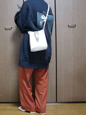 「Adoon plain（アドーンプレーン）のアイテム（スウェット）」を使った、ナ　ホさん（レディース・146cm）の冬コーディネート