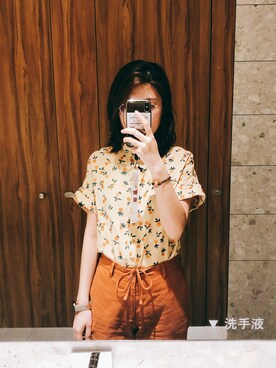 「アイテム（チノパンツ、オレンジ系）」を使った、susu さん（レディース・168cm）の夏コーディネート