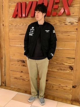 「スリッポン」｜「アイテム（MA-1）」を使った、T.Takahashiさん（メンズ・185cm）の秋コーディネート