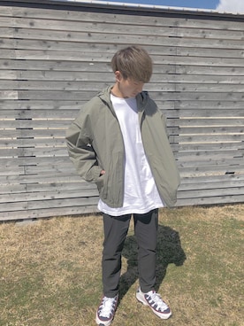 「FILA（フィラ）のアイテム（スニーカー）」を使った、たかやんさん（メンズ・166cm）の春コーディネート