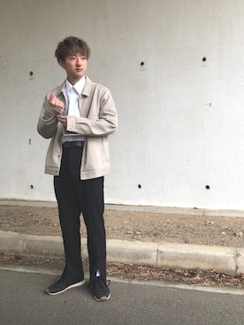 「スリット」｜「アイテム（その他アウター）」を使った、たかやんさん（メンズ・166cm）の春コーディネート