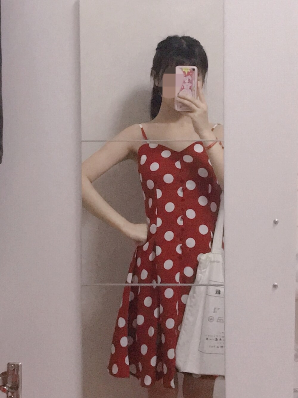 「晃日光のアイテム（ジャンパースカート、レッド系）」を使った、Coralさん（レディース・158cm）の冬コーディネートの1枚目の写真