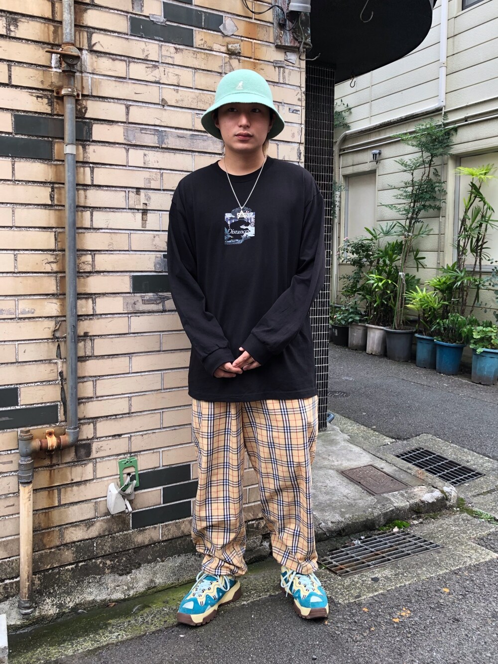 「秋のマイ旬スタイル、秋コーデ、おしゃれさんと繋がりたい、今日のコーデ、秋服、カジュアル、ビックシルエット、オーバーサイズ、シンプルスタイル、スニーカーコーデ」｜「KANGOLのアイテム（ハット、その他）」を使った、oratokeba1223さん（メンズ・172cm）の秋コーディネートの1枚目の写真