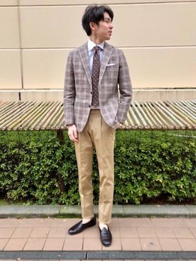 「JALAN SRIWIJAYA（ジャランスリウァヤ）の[ジャランスリウァヤ] Jalan Sriwijaya タッセル ローファー 19S（ローファー、ブラック系）」を使った、白川幸平さん（メンズ・178cm）の冬コーディネート