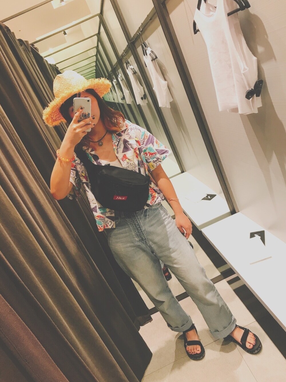 「むきわら帽子、夏コーデ、夏セールで買いました、オトナカジュアル、おしゃれさんと繋がりたい、スポーツサンダル、柄シャツ、お祭り、summer、x-girl」｜「LOWRYS FARMのザツザイカットオフＨＡＴ　743302 （ハット、ベージュ系）」を使った、Mさん（レディース・160cm）の夏コーディネートの1枚目の写真