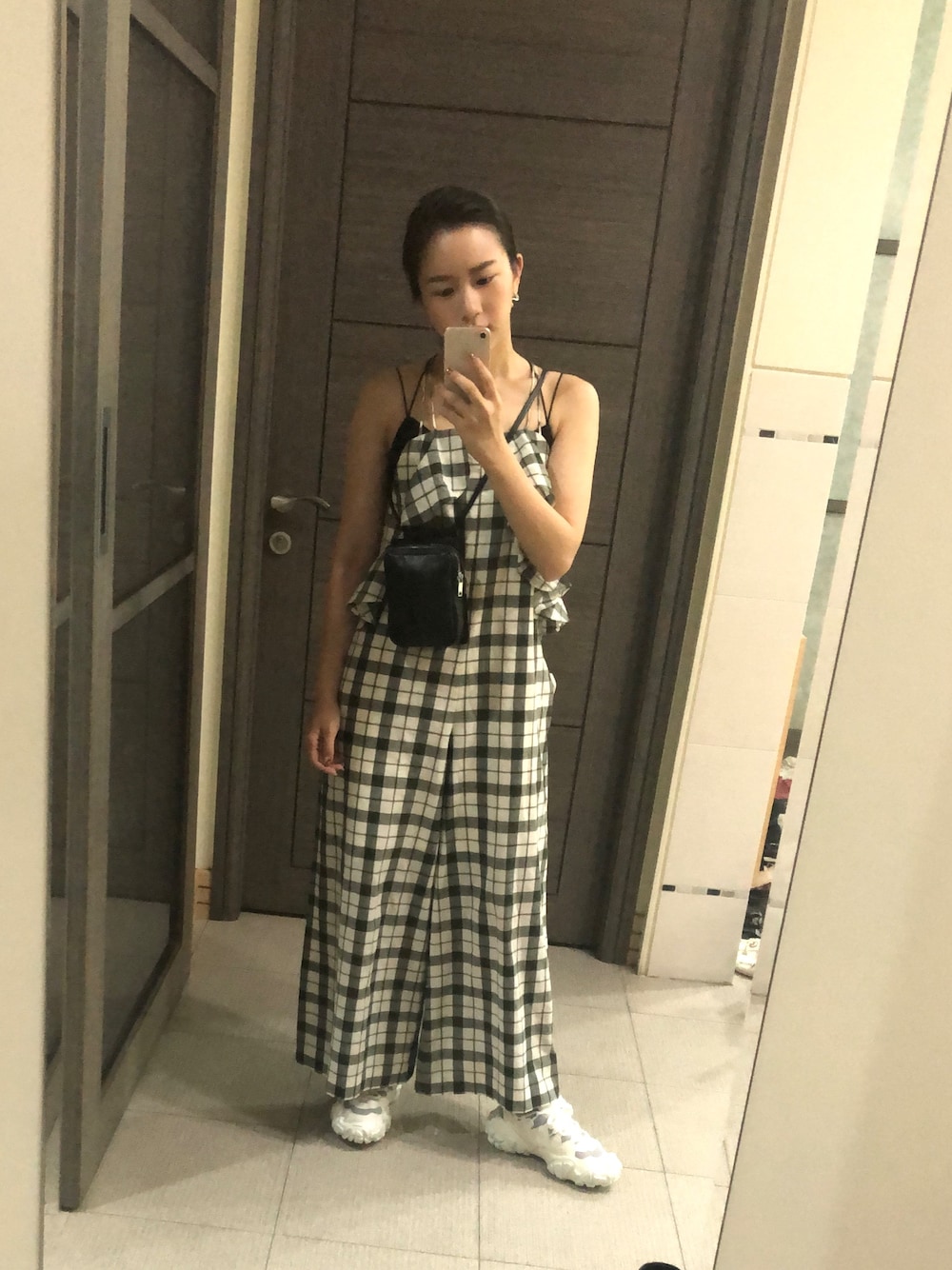 「SNIDELのアイテム（サロペット/オーバーオール、その他）」を使った、Jasmine:)さん（レディース・158cm）の秋コーディネートの1枚目の写真