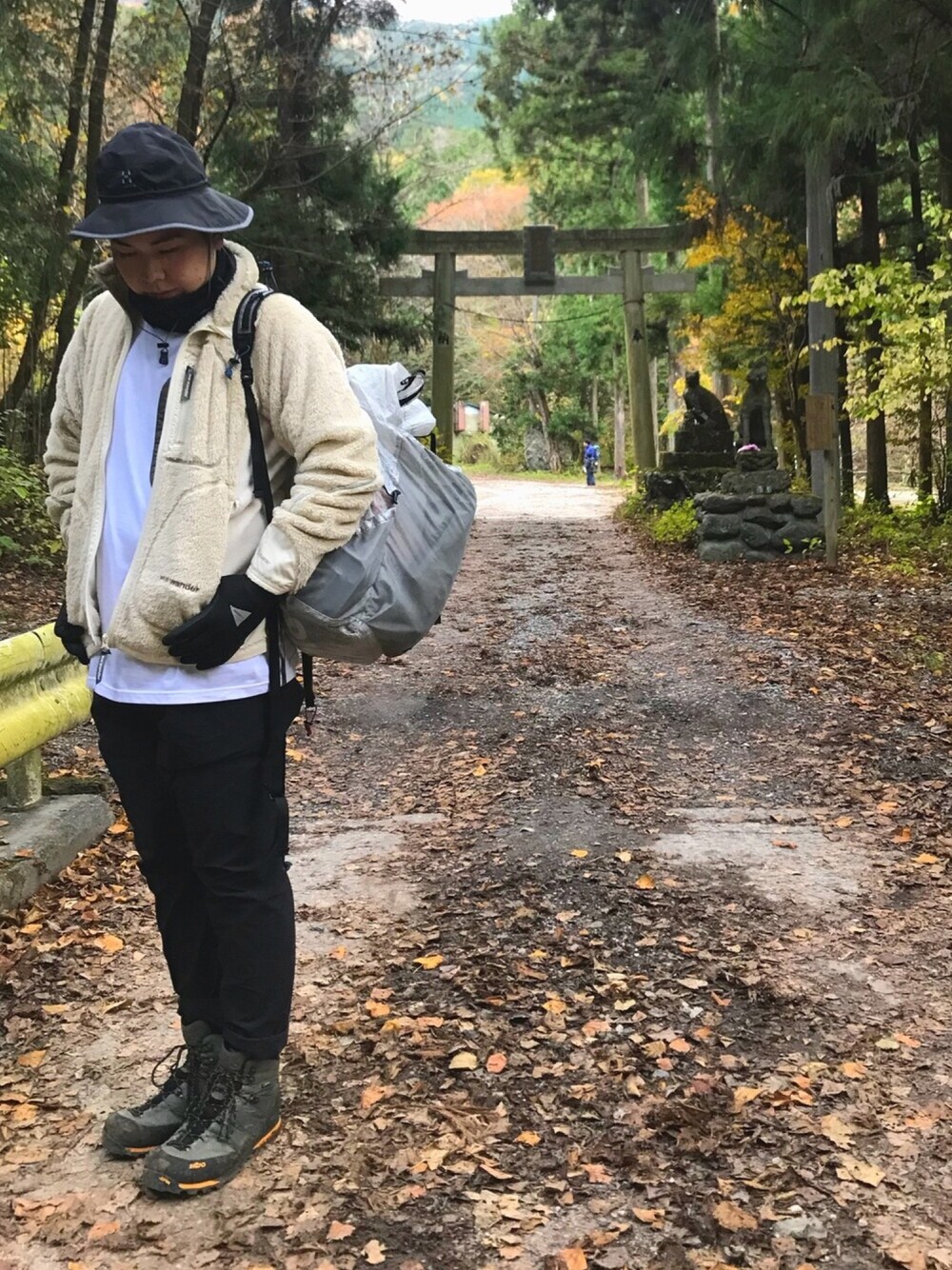「MANASTASHのMANASTASH/マナスタッシュ　CAMPER PANTS（その他パンツ、ブラック系）」を使った、じゅんさん（メンズ・176cm）の秋コーディネートの1枚目の写真