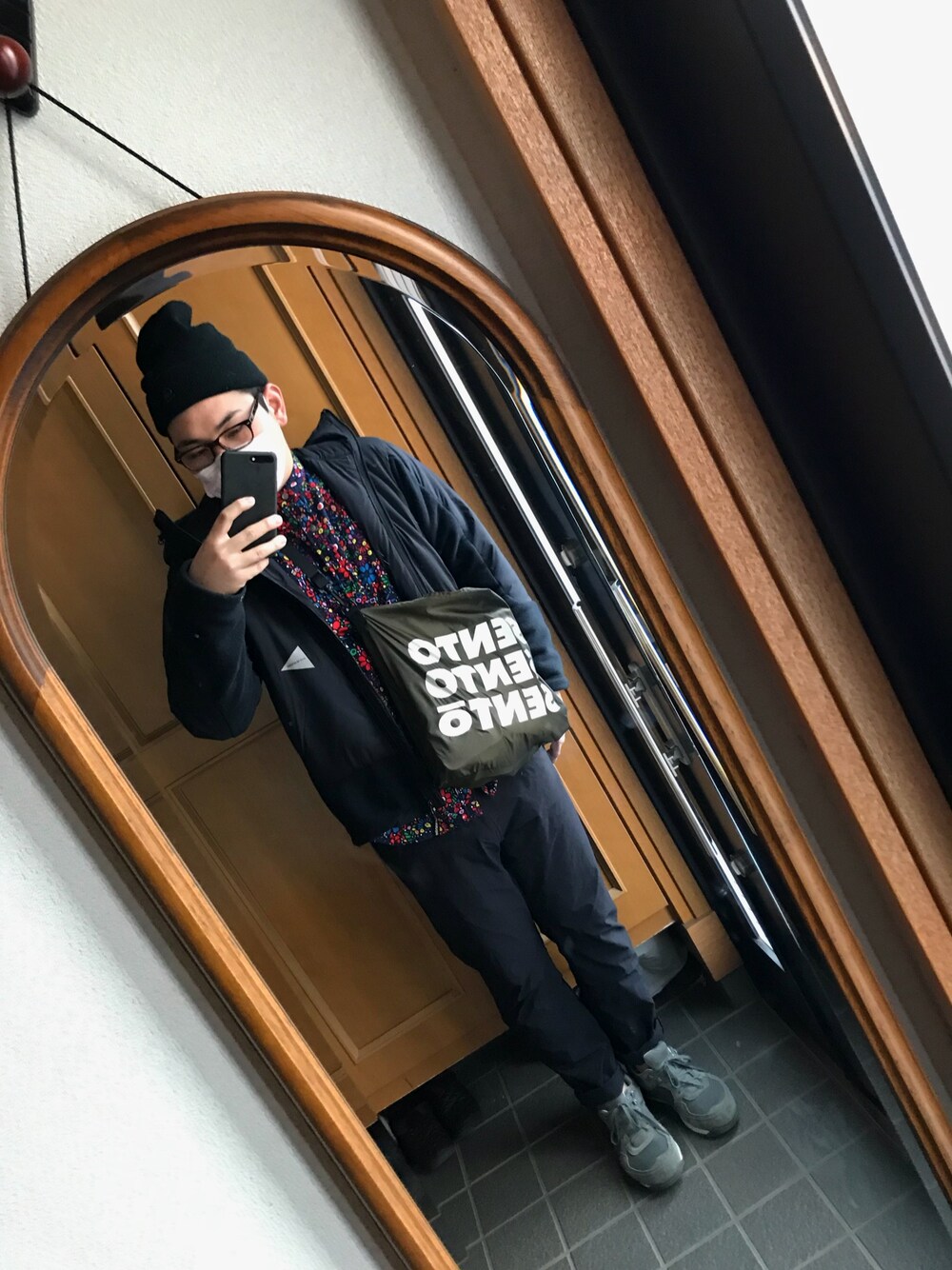 「BOHEMIANSのBOHEMIANS/ボヘミアンズ　別注MOSAIC FLOWER STAND COL SHIRTS（シャツ/ブラウス、その他）」を使った、じゅんさん（メンズ・176cm）の秋コーディネートの1枚目の写真
