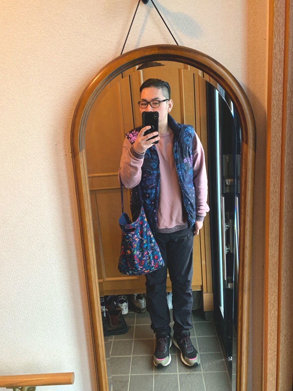 「秋のコーデ」｜「BRANDBLACKのアイテム（スニーカー、その他）」を使った、じゅんさん（メンズ・176cm）の秋コーディネートの1枚目の写真
