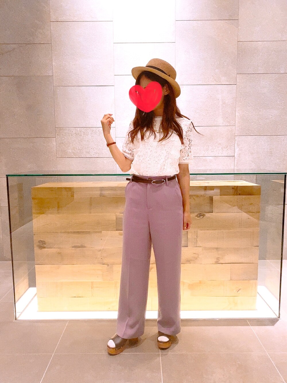 「きれいめカジュアル、プチプラコーデ、夏コーデ、オトナ女子、透け感、シンプルコーデ、カジュアルコーデ、低身長コーデ、フォローミー、いいね、save、フォローお願いします🤑」｜「SENSE OF PLACE by URBAN RESEARCHのアイテム（パンツ、ピンク系）」を使った、みちゃきさん（レディース・153cm）の夏コーディネートの1枚目の写真