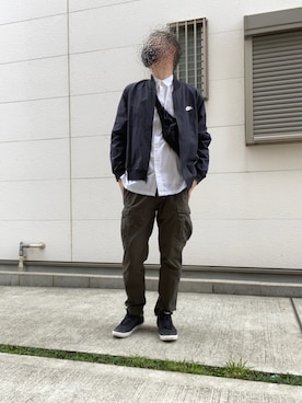 「SCOTCH & SODA（スコッチ アンド ソーダ）のアイテム（カーゴパンツ）」を使った、おとととさん（メンズ・183cm）の春コーディネート