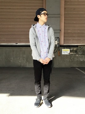 「Design Tshirts Store graniph（デザイン　ティーシャツ　ストア　グラニフ）のアイテム」を使った、ozoさん（メンズ・174cm）の春コーディネート
