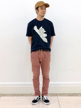 「Design Tshirts Store graniph（デザイン　ティーシャツ　ストア　グラニフ）のアイテム」を使った、ozoさん（メンズ・174cm）の春コーディネート