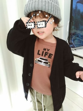 「DILASH（ディラッシュ）のアイテム（トップス、ブラウン系）」を使った、ReeRyoさん（キッズ・130cm）の冬コーディネート