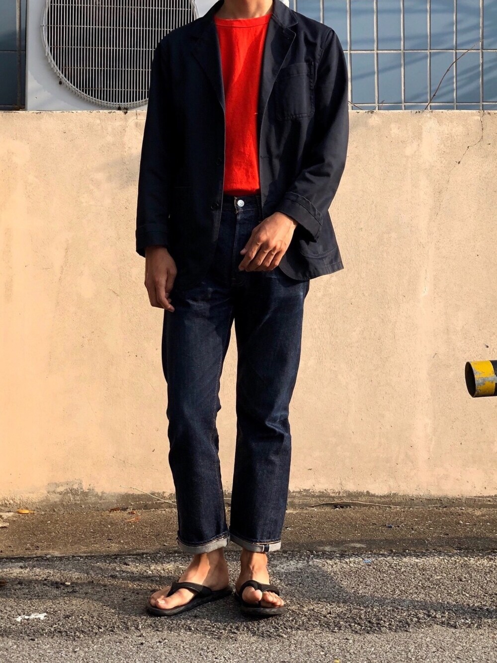 「carrot orange」｜「RESOLUTEのアイテム（デニムパンツ、ブルー系）」を使った、YongMun Leeさん（メンズ・178cm）の夏コーディネートの1枚目の写真