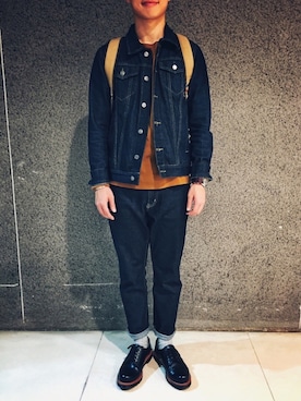 「アイテム（デニムパンツ、ブラウン系）」を使った、Samさん（メンズ・175cm）の冬コーディネート