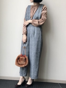「アイテム（サロペット/オーバーオール、グレー系）」を使った、nano・universe lady's webeditorさん（レディース・167cm）の秋コーディネート