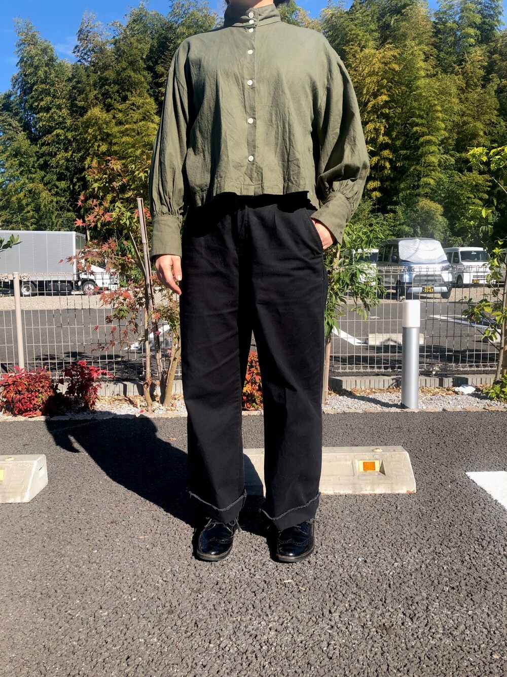 JOURNAL STANDARDのアイテムを使った「カーキシャツ」の人気 