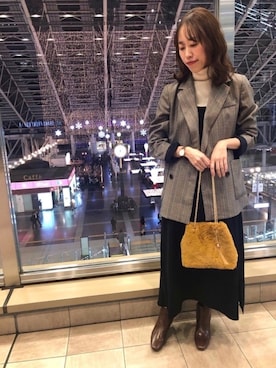 「F by ROSSO（エフバイロッソ）のアイテム」を使った、RODE SKO (ロデスコ)さん（レディース・162cm）の秋コーディネート