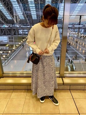 「アーバンリサーチ」｜「アイテム（スリッポン）」を使った、RODE SKO (ロデスコ)さん（レディース・162cm）の春コーディネート