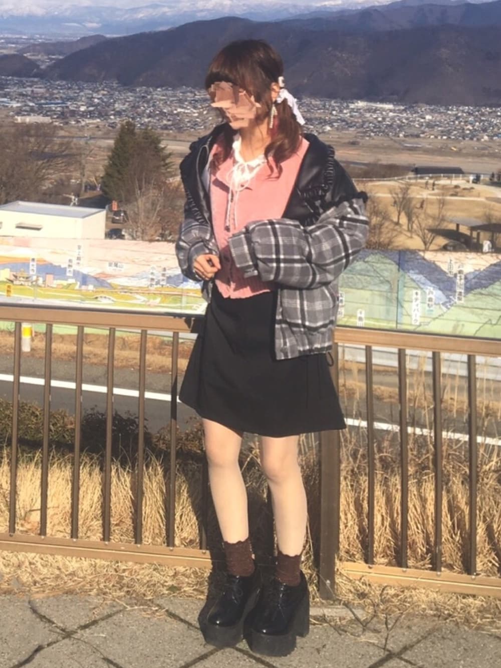 「いいね、save、フォローお願いします🤑、Last Virgin、大人ガーリー、ガーリー、モード、レイヤードスタイル、ヴィンテージ、チェック、ブルゾン、カーディガン」｜「Last Virginのチェック×レザーテイストブルゾン（ブルゾン、ブラック系）」を使った、🐰ㅤメ ｲ ﾒ ｲㅤ🐰さん（レディース・153cm）の冬コーディネートの1枚目の写真