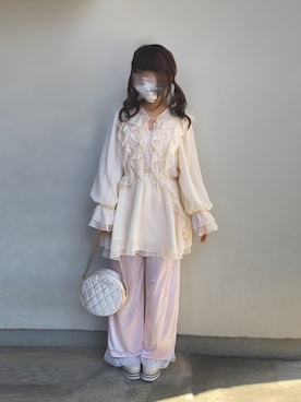 「サテンパンツ」｜「アイテム（チュニック）」を使った、🐰ㅤメ ｲ ﾒ ｲㅤ🐰さん（レディース・153cm）の春コーディネート