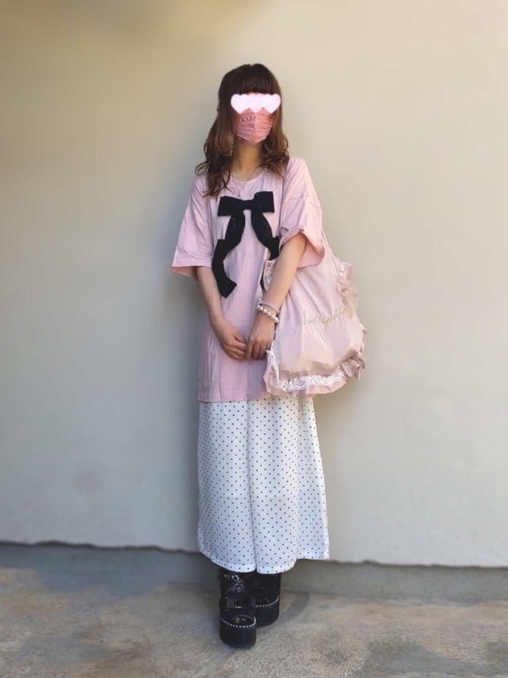 「いいね、save、フォローお願いします🤑、swankiss、ビッグT、ゆるコーデ、ピンク、ガウチョパンツ、ドット、エコバッグ、ガーリー、ファンシー」｜「SwankissのSG leather bangle（バングル/リストバンド、ピンク系）」を使った、🐰ㅤメ ｲ ﾒ ｲㅤ🐰さん（レディース・153cm）の夏コーディネートの1枚目の写真