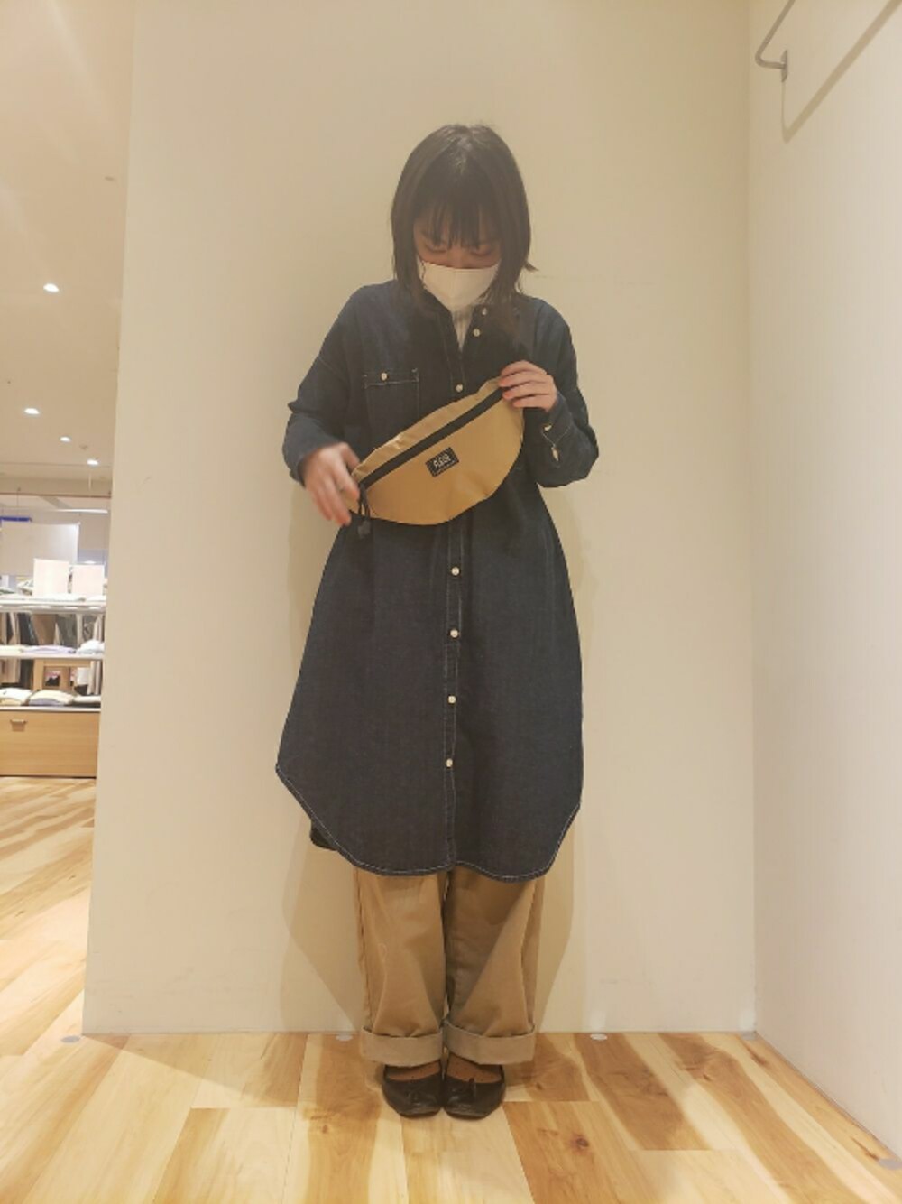 「シンプルコーデ」｜「SM2のアイテム（シャツワンピース、その他）」を使った、佐々木さん（レディース・150cm）の春コーディネートの1枚目の写真