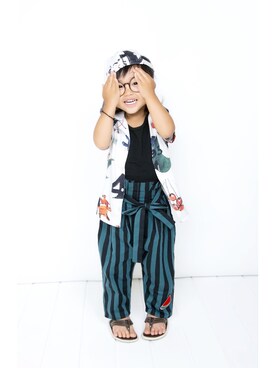 「wolf&ritaのアイテム（シャツ/ブラウス、ホワイト系）」を使った、LOUIS☆LOUIEさん（キッズ・90cm）の秋コーディネート