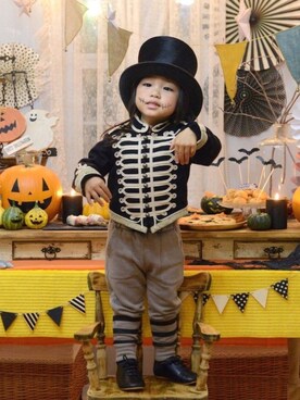 「babyGAP（babyGAP）のアイテム（ジャケット/アウター、ブラック系）」を使った、LOUIS☆LOUIEさん（キッズ・90cm）の秋コーディネート