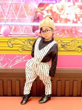 「sayangのアイテム（シューズ、ブラック系）」を使った、LOUIS☆LOUIEさん（キッズ・90cm）の秋コーディネート