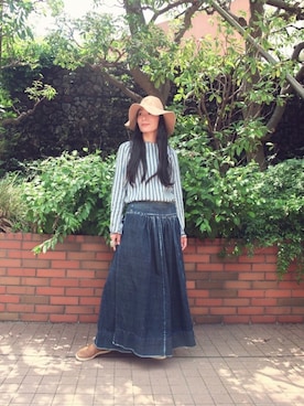 「アイテム（デニムスカート）」を使った、m.maedaさん（レディース・161cm）の夏コーディネート