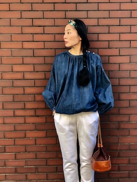 「アイテム（シャツ/ブラウス）」を使った、m.maedaさん（レディース・161cm）の冬コーディネート