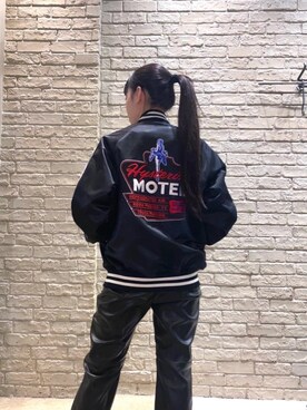 「レザーコーデ」｜「アイテム（ブルゾン）」を使った、moeさん（レディース・158cm）の春コーディネート
