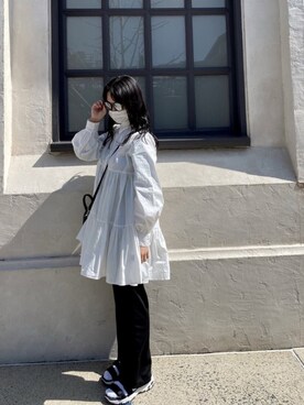 シャツワンピースを使った 白黒 の人気ファッションコーディネート Wear