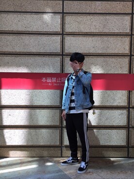 「Levi's（リーバイス）のアイテム（ダウンジャケット/コート）」を使った、Felixさん（メンズ・172cm）の春コーディネート