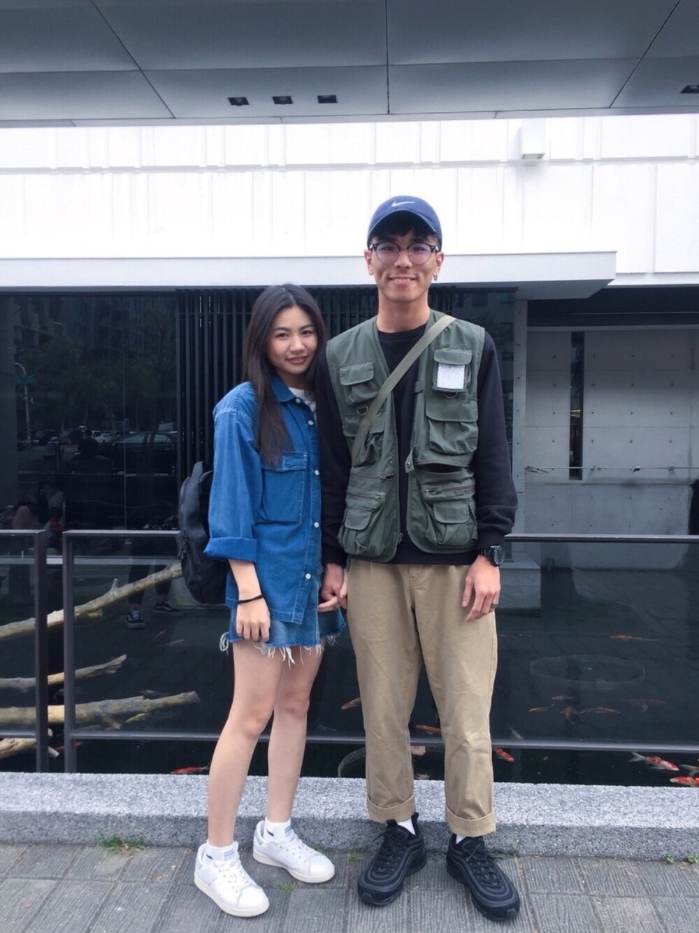 「ootd、VINTAGE、outfit、street、vest、plain-me、NIKE、girlfriend、FILA、hat」｜「plain-meのアイテム（カーゴパンツ、ベージュ系）」を使った、Felixさん（メンズ・172cm）の冬コーディネートの1枚目の写真