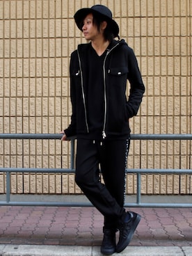 「roar（ロアー）のアイテム」を使った、Ryotaさん（メンズ・170cm）の冬コーディネート