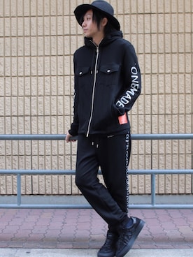 「roar（ロアー）のアイテム」を使った、Ryotaさん（メンズ・170cm）の冬コーディネート