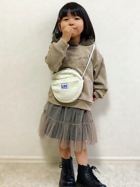 「Lee（リー）のアイテム（ボディバッグ/ウエストポーチ）」を使った、𖣔 𝕒𝕚 𖣔さん（レディース・155cm）の秋コーディネート