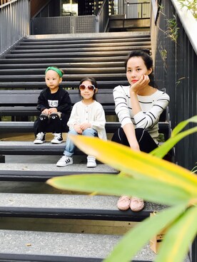 「Iのアイテム（トップス、ホワイト系）」を使った、Mi_homeさん（キッズ）の冬コーディネート