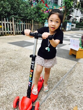 「Iのアイテム（ネックレス、ブルー系）」を使った、Mi_homeさん（キッズ）の冬コーディネート