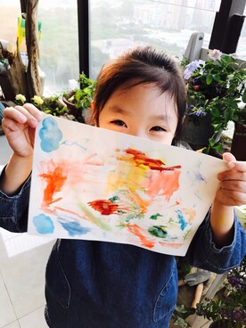 「H&M（エイチ・アンド・エム）のアイテム（トップス、ブルー系）」を使った、Mi_homeさん（キッズ）の冬コーディネート