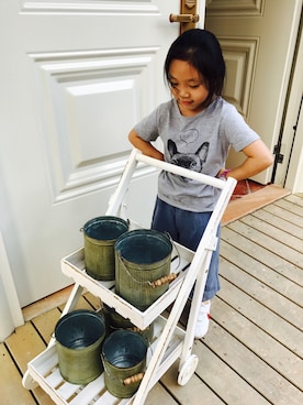 「Iのアイテム（Tシャツ/カットソー、グレー系）」を使った、Mi_homeさん（キッズ）の冬コーディネート