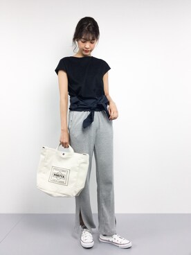 「RED CHOP WORKS（レッドチョップワークス）のアイテム（パンツ）」を使った、yukiさん（レディース・169cm）の春コーディネート